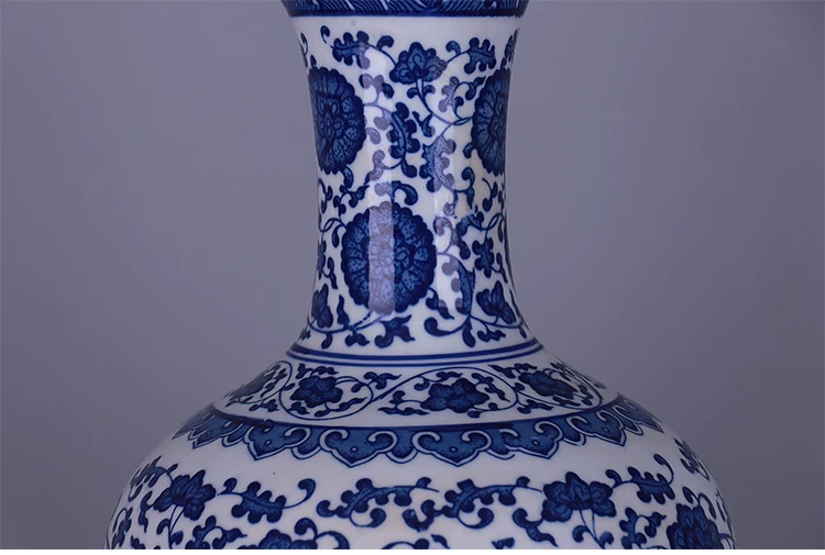 Blue White Vase – Timeless Chinese Elegance – 3 Blue White Vase – Timeless Chinese Elegance - 3