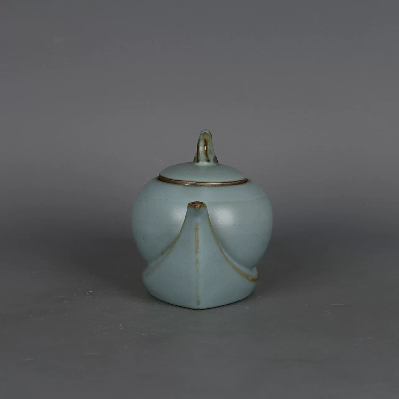 Ru Kiln Teapot – Elegant Antique Style - 2