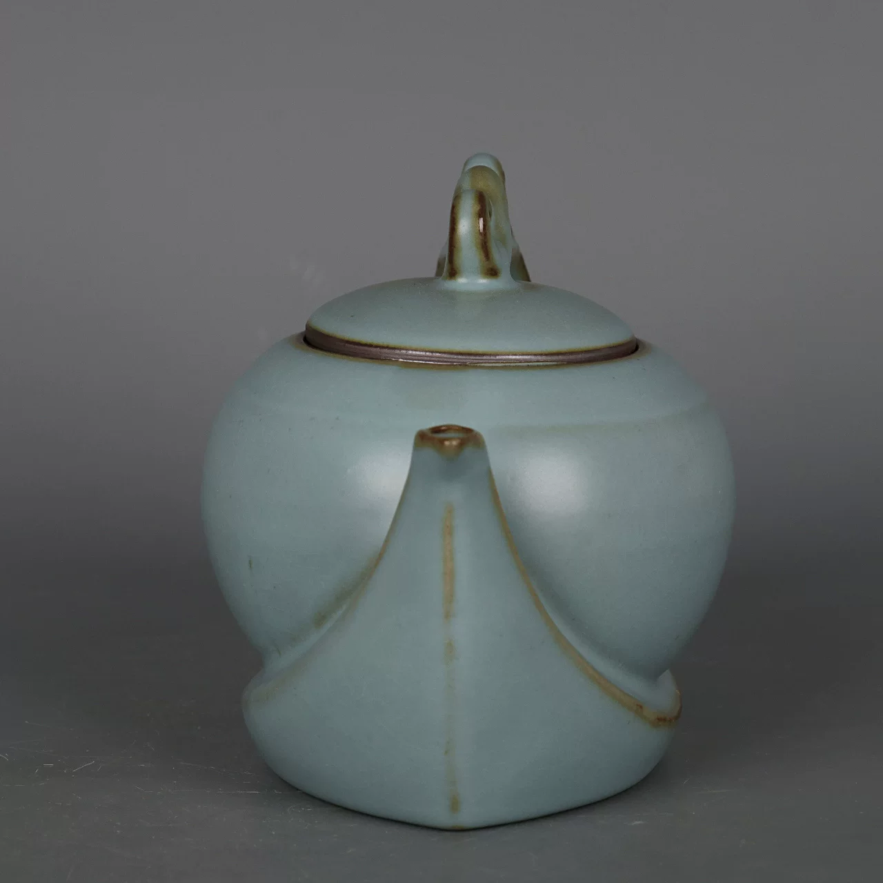 Ru Kiln Teapot – Elegant Antique Style - 4