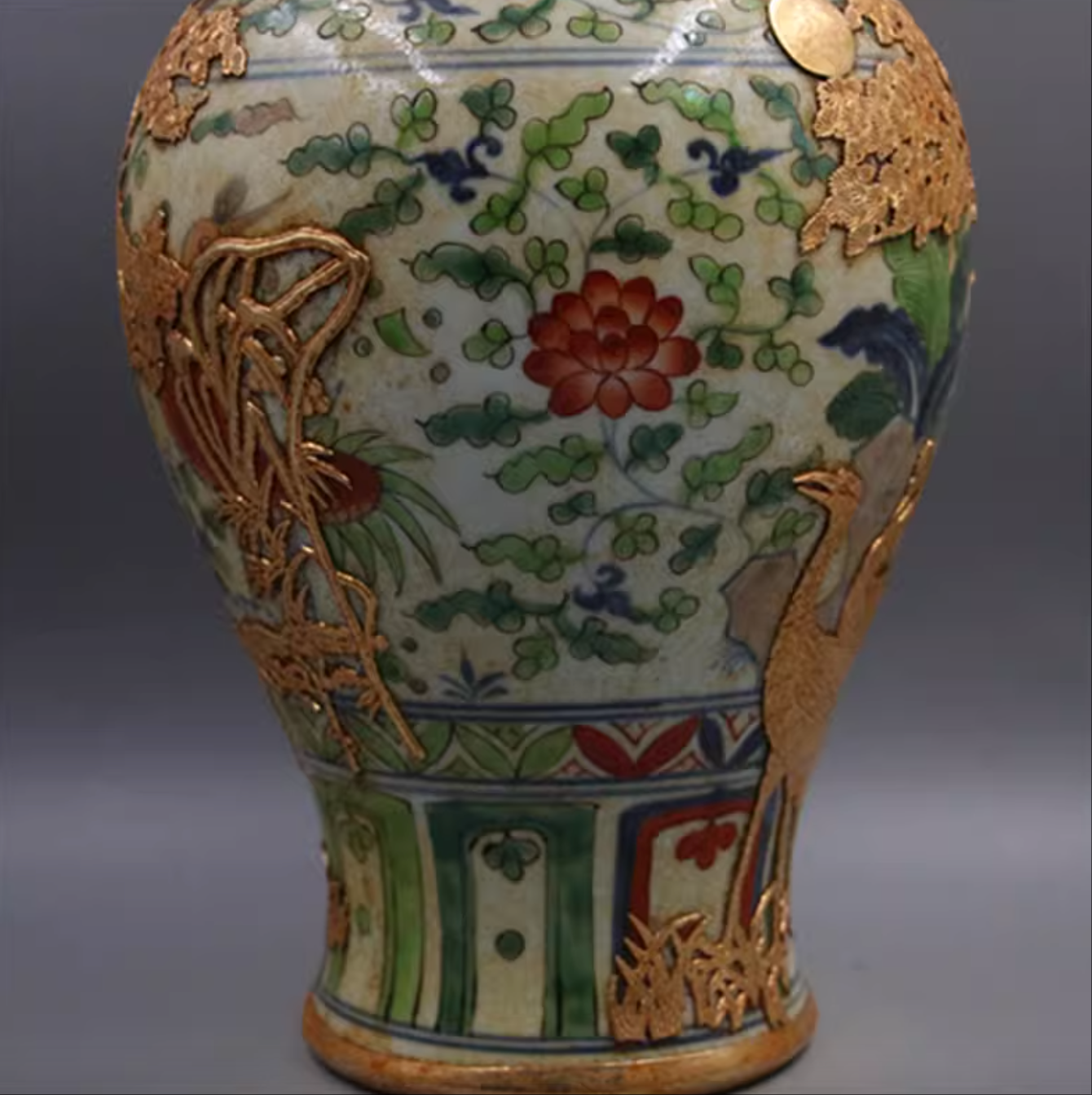Xuande Style Vase – Exquisite Imperial Replica - 8