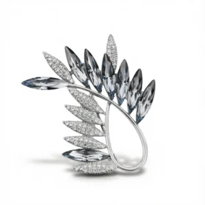 Crystal Leaf Brooch – Elegant Sparkle