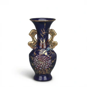 Qing Dynasty Vase – Exquisite Collectible