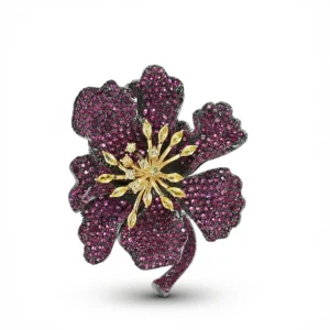 Floral Rhinestone Brooch – Elegant Sparkling Accent