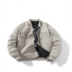 Amazing Bomber Jacket: 40% Off This Winter! - 1