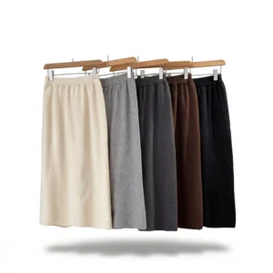 Elegant Knit Pencil Skirt: Chic Autumn/Winter Style